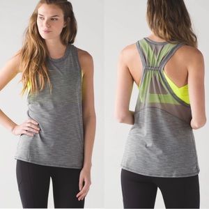 💚Lululemon Work The Circuit Tank
Heathered Slate / Ray